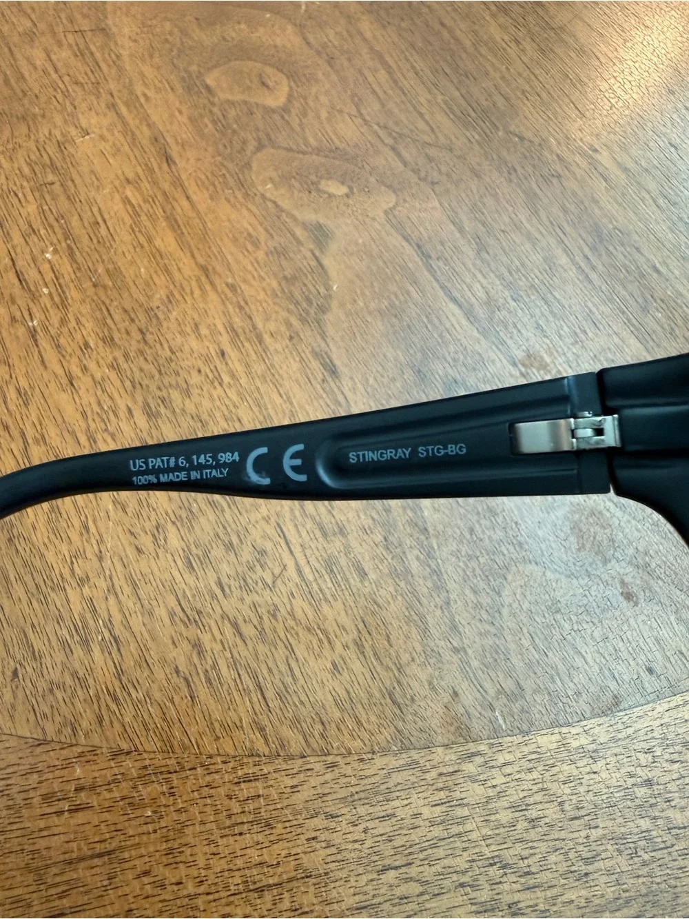Maui Jim Stingray Sunglasses Black Frame, like new condition